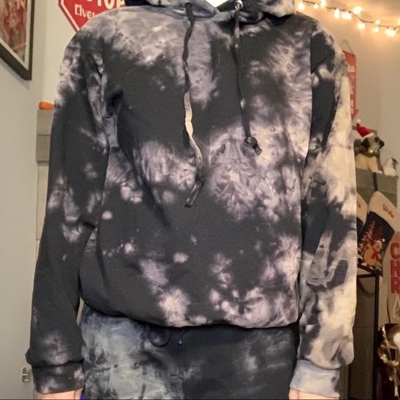 Boohoo Other - BooHoo bleached dyed hoodie with sweat pants
